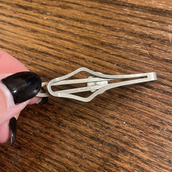 Vintage Heller Plate Silver Tone Tie Bar Red Cabochon Stone Star - Picture 4 of 5